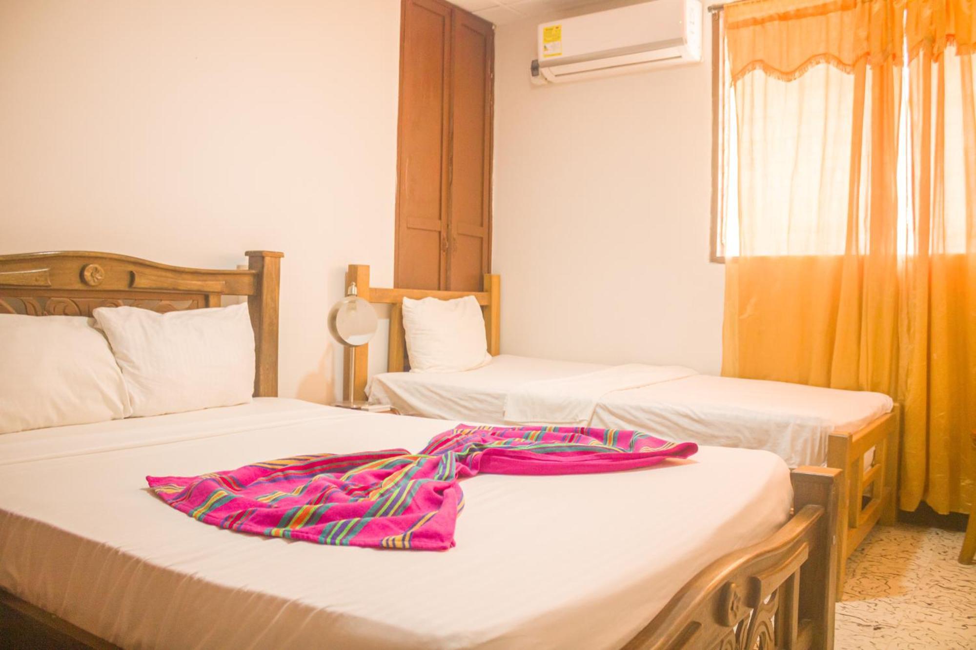Hotel Casa Telma ซันตามาร์ตา ภายนอก รูปภาพ